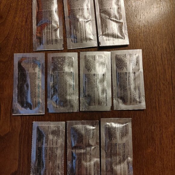 John Frieda Sample Lot of 10 Sheer Blonde Frizz Ease Luxurious Volume - Picture 2 of 2